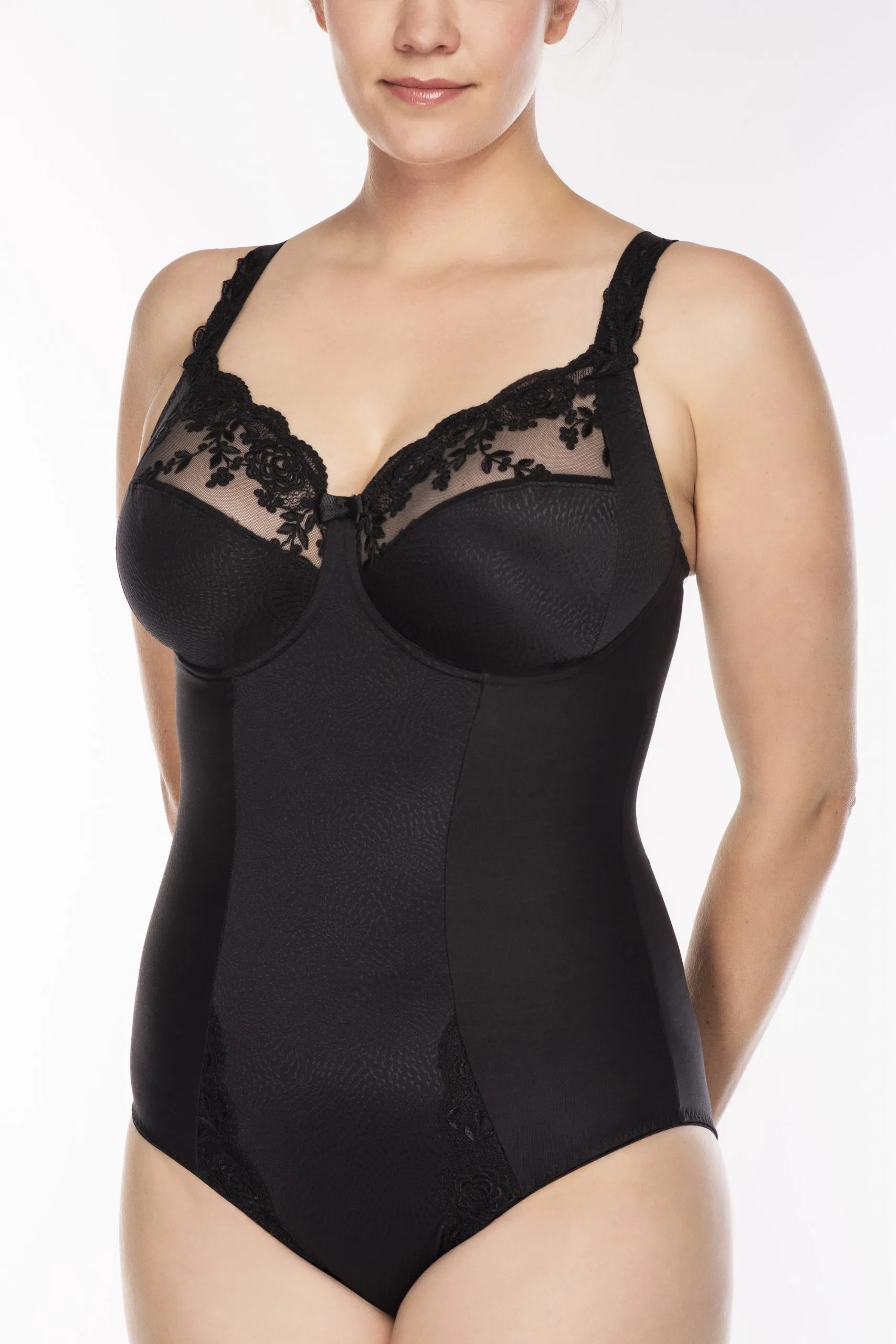 Ella – Body met Beugel – Black