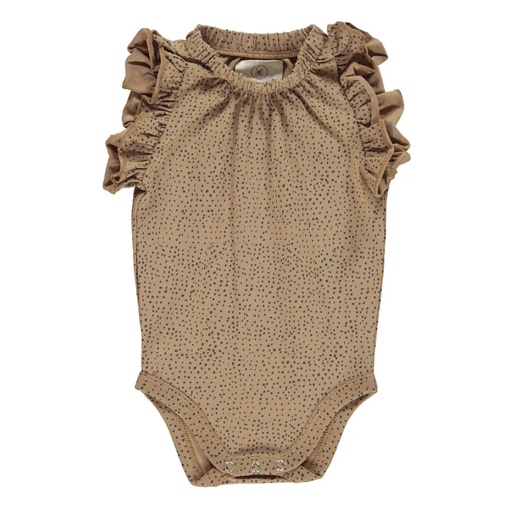 Gro Company Uma girl body warm beige romper mouwloos met roezeltjes bruin met stipjes – supersale